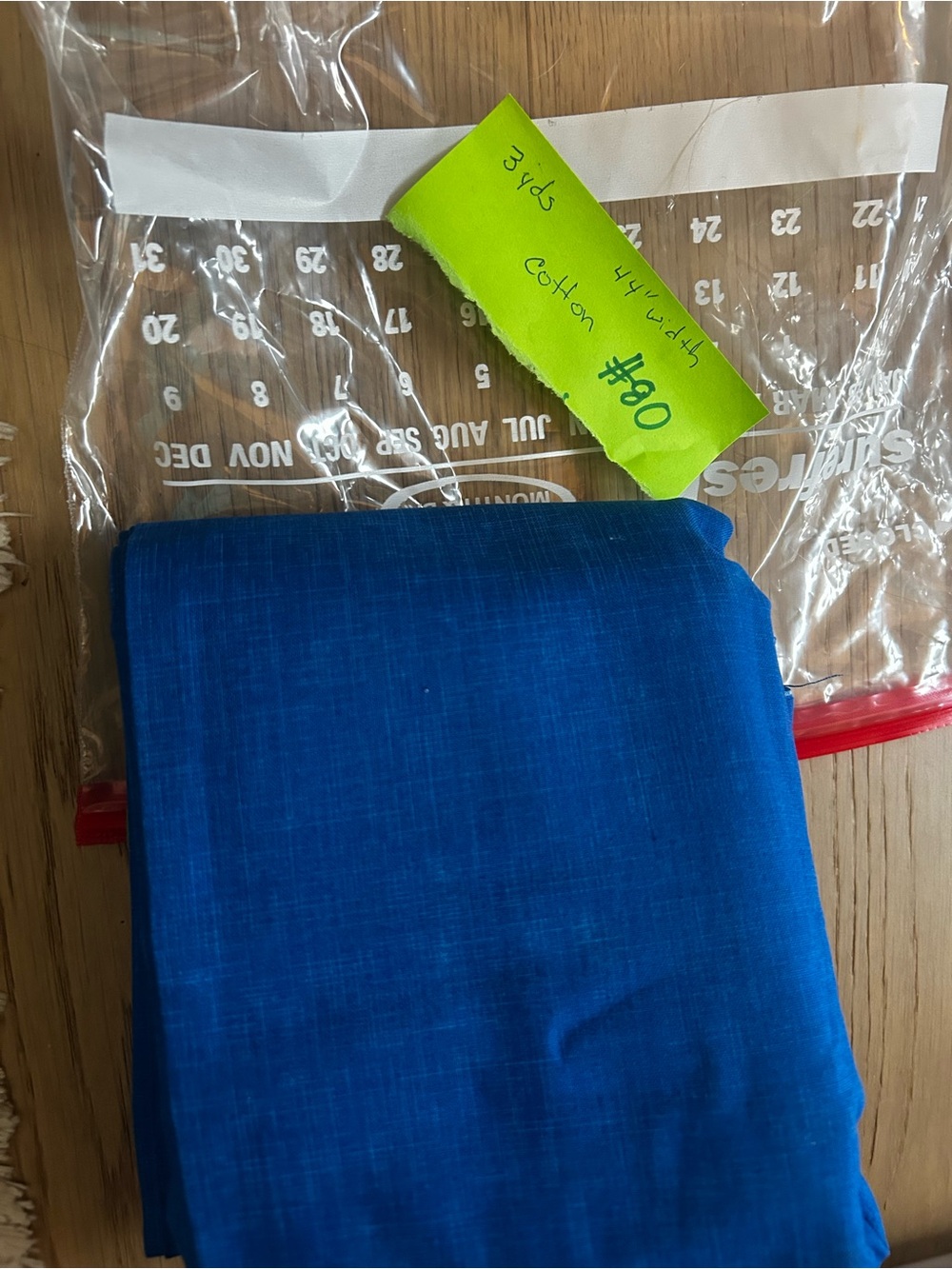Blue fabric - Picture 2 of 2